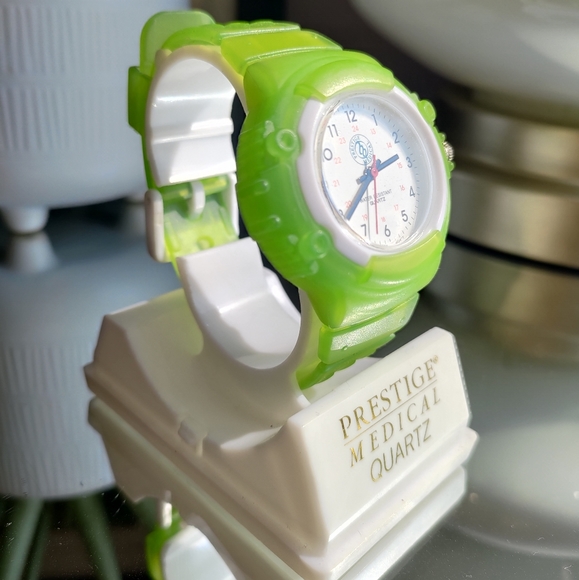 Green Jelly Style Prestige Medical Watch For Nurse - Picture 4 of 11